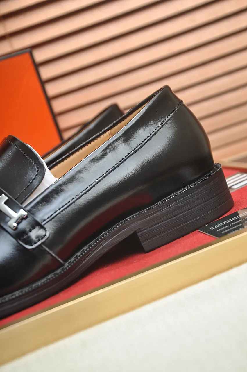 Men's shoes💰540💶[HERMES] (cowhide lining)🍀Italian top luxury🍀He does not pursue novel styles and gorgeous colors, but attracts the favor of successful men with his flawless, elegant and classic style. Formal leather shoes This very comfortable, simple and stable style allows you to easily match any style! The pattern is absolutely 1:1 refined from the original case, and we strive for excellence in materials, imported cowhide + cowhide lining💪💪💪extraordinary texture👍! .Code number: 39-45 (45 customized)
